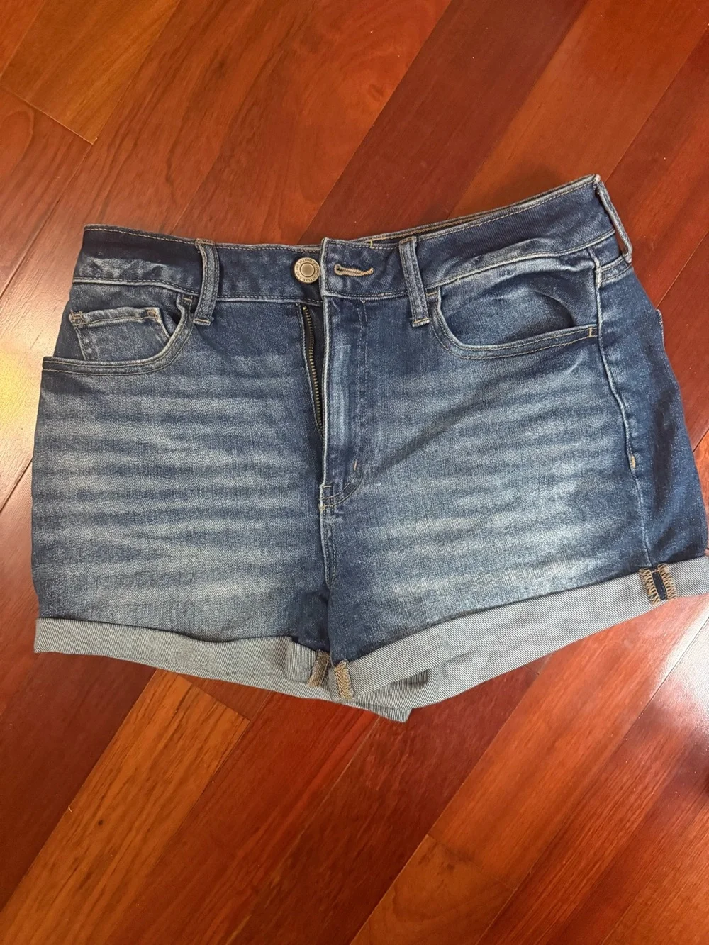 SO Blue Faded Denim Rolled-Hem Women's Shorts